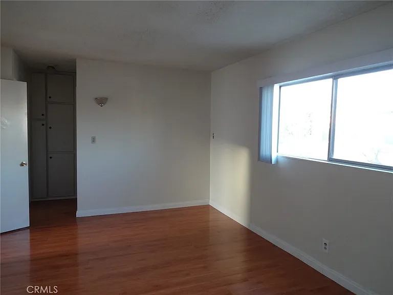 1555 Artesia Blvd — Photo 11