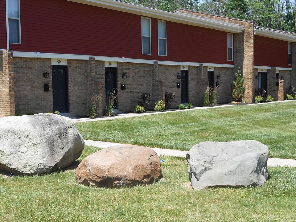 2nd image of 4950 Maplecreek Dr
