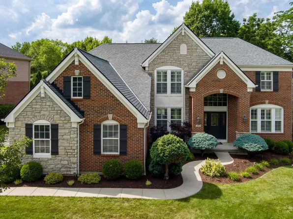 308 Forest Edge Dr, South Lebanon, OH 45065