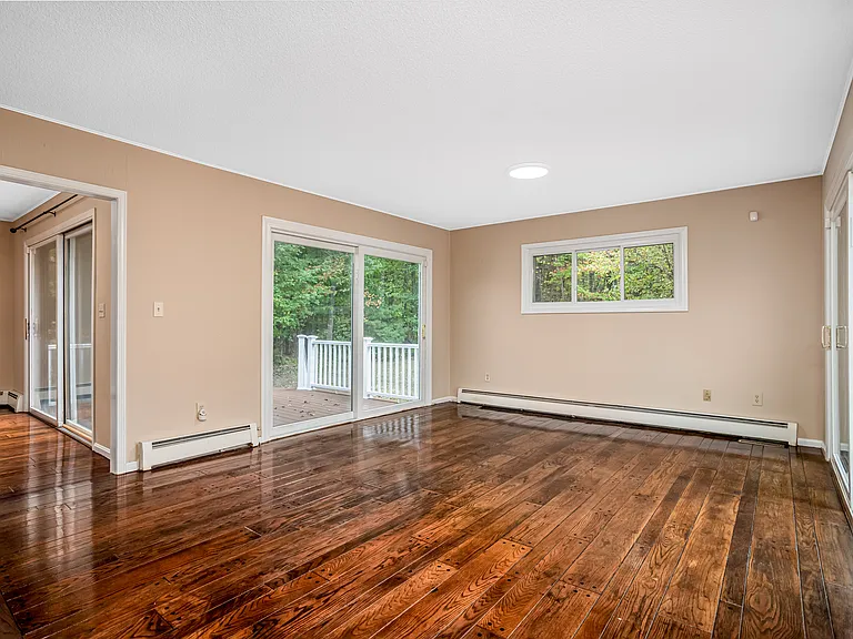23 Golden Oaks Dr — Photo 7