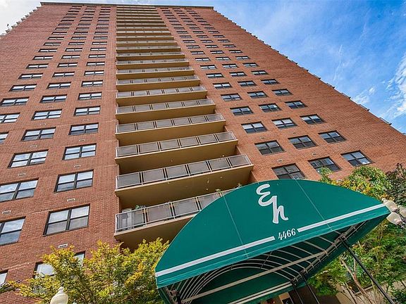 3rd image of 4466 W Pine Blvd APT 20G