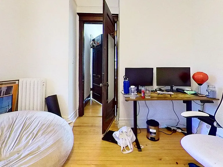 1017 W School St #3 — Photo 5
