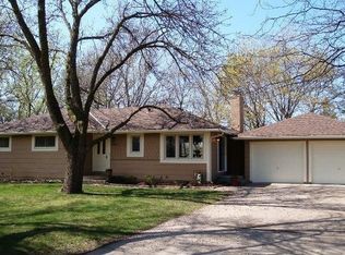 16007 Birch Ln, Minnetonka, MN 55345
