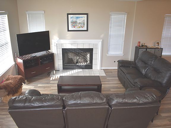 2nd image of 1231 Orleans Dr