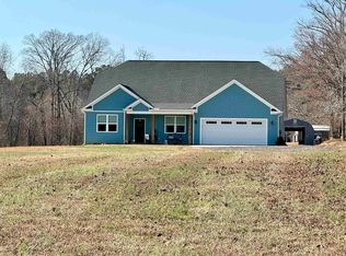 304 Dorman Rd, Campobello, SC 29322