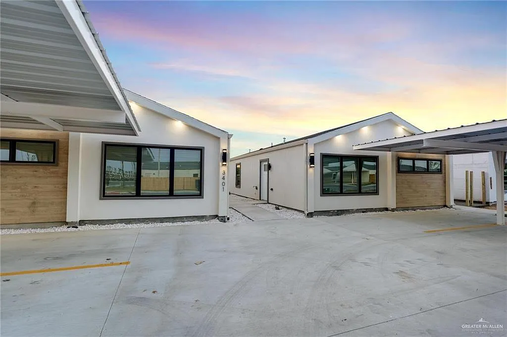 1 bed, 1.0 bath, 916 sqft, $1,100 — Photo 1