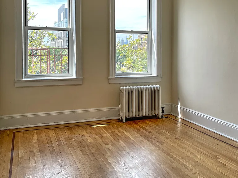 31-15 21st Ave #4C — Photo 6