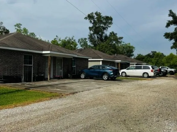 918 Brady St, Sulphur, LA 70663