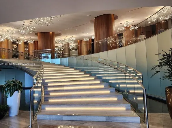 488 NE 18th St Unit 301, Miami, FL 33132