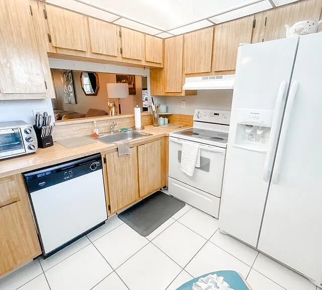 9200 Lime Bay Blvd #312 — Photo 6