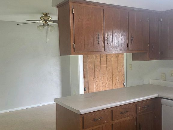 5th image of 1116 Deanna Dr
