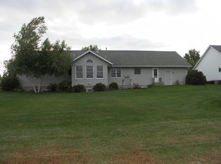 1410 Evergreen Dr, Luverne, MN 56156