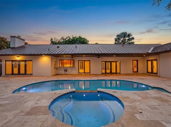 8263 SW 160th St, Palmetto Bay, FL 33157