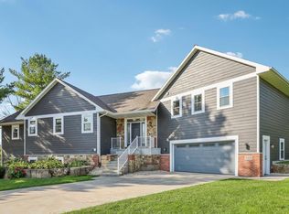 1060 Lake St, Baraboo, WI 53913