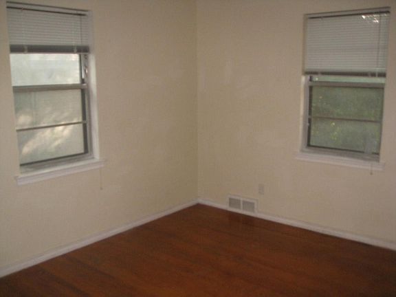 5th image of 8051 Fall River Dr