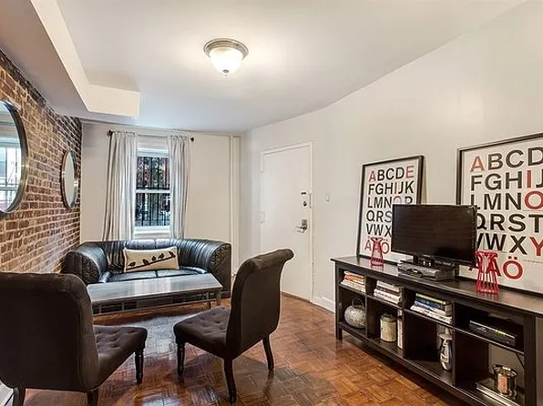 265 Saint James Pl, Brooklyn, NY 11238