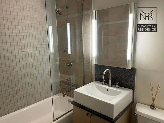 Rented by New York Residence | media 4