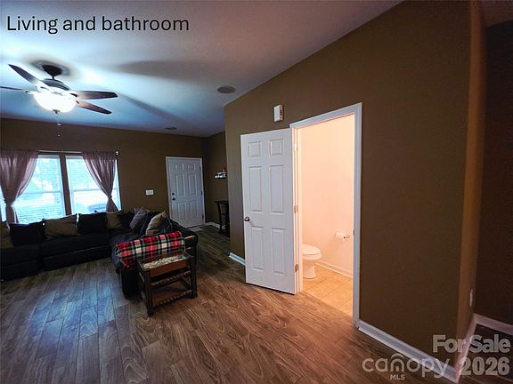4th image of 241 Ashcake Ct