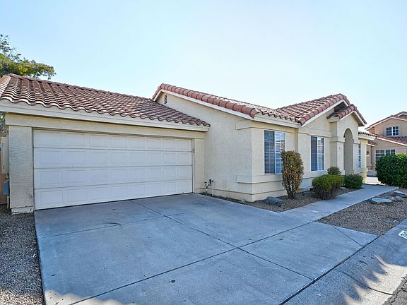 2nd image of 7043 N 28TH Avenue