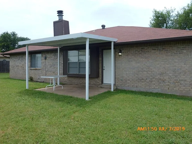 3920 Wendover Dr — Photo 17