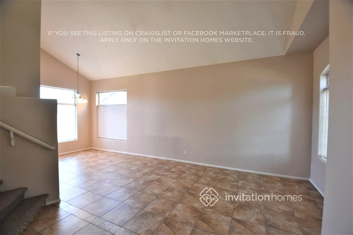 3219 W Maldonado Rd Phoenix, AZ 85041 — Photo 3