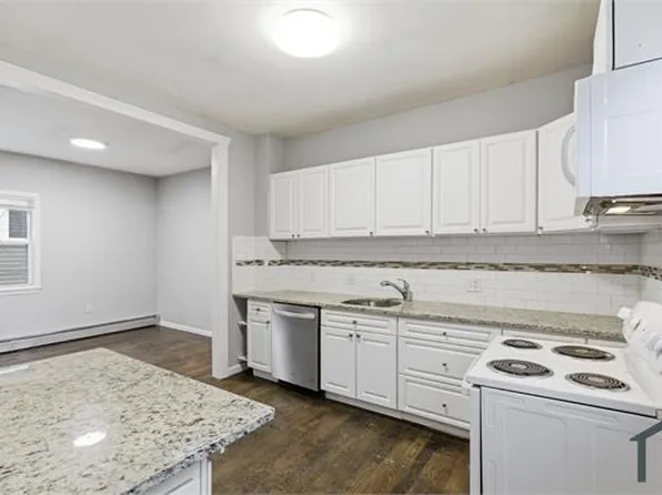 133 Marlborough St #2, Chelsea, MA 02150
