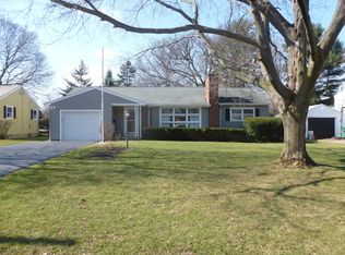 108 Bayberry Ln, Rochester, NY 14616