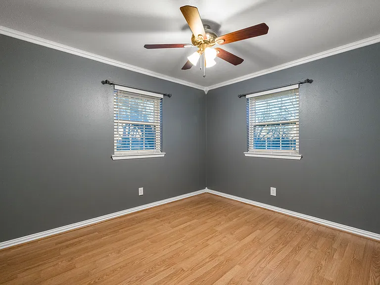 812 E Glendale St — Photo 20