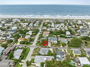 301 Pine St, Neptune Beach, FL 32266