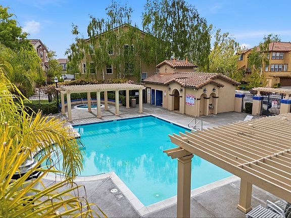 4th image of 6239 Byron Ln