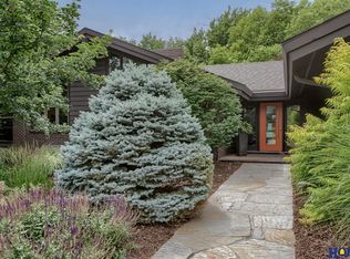 9220 Montello Rd, Lincoln, NE 68520