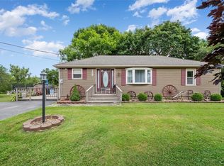 6278 Middle Rd, Munnsville, NY 13409