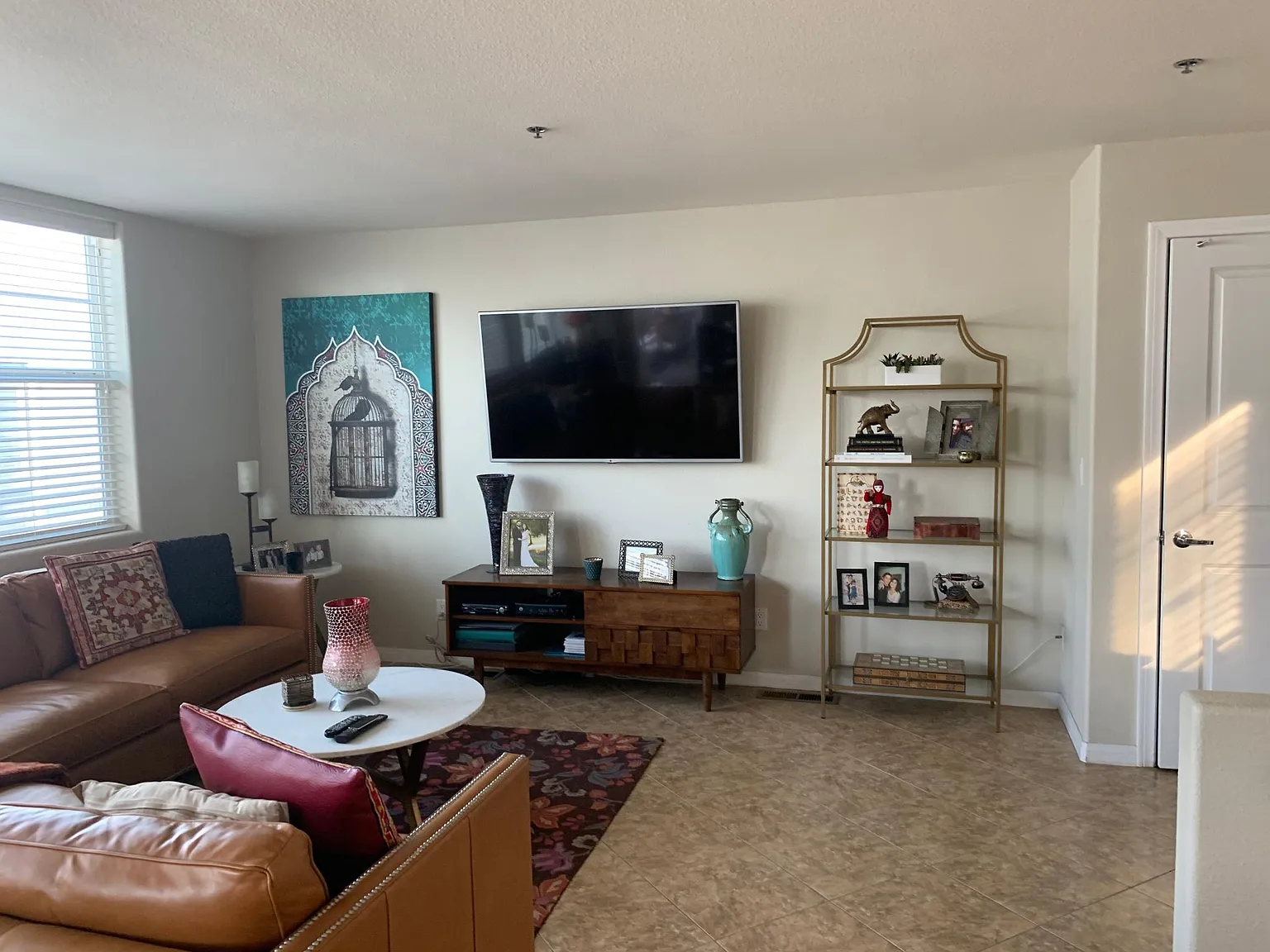 2 bed, 2.5 bath, 1303 sqft, $4,800 — Photo 3