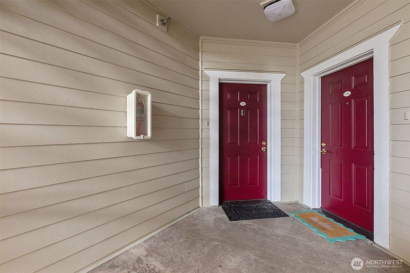 2nd image of 13000 Admiralty Way #L105