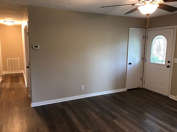 Living room & hallway.