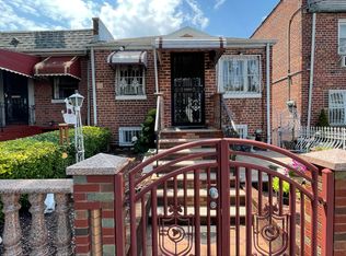 110 E 45th St, Brooklyn, NY 11203