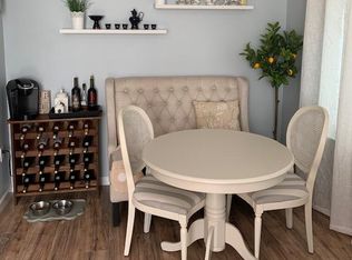 401 Village Walk #401, Exton, PA 19341