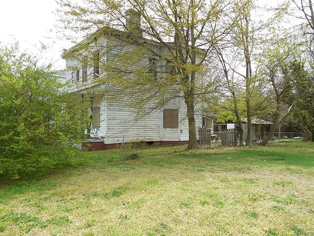 2nd image of 34 Liberty St