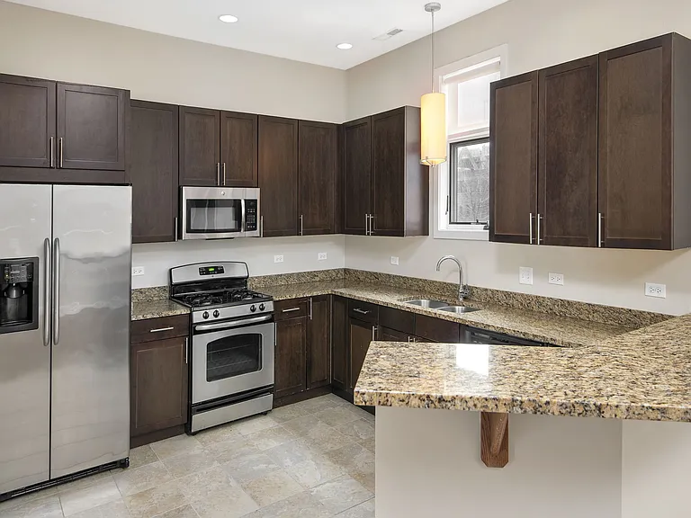 Oak Park Place — Photo 10