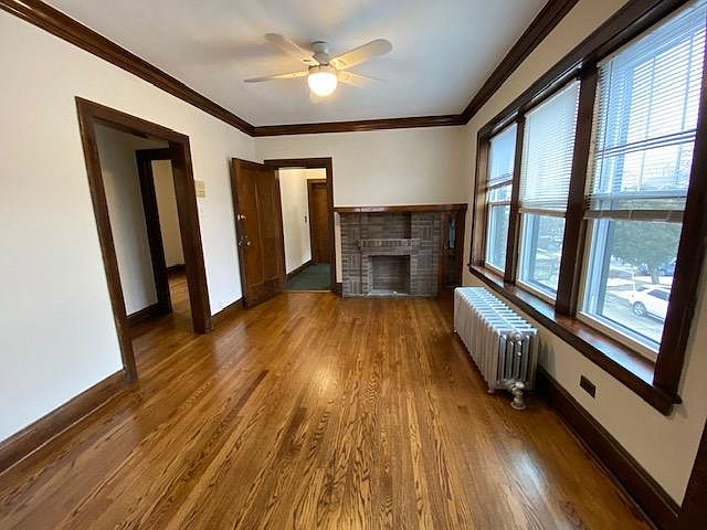 1st image of 2138 W Cornelia Ave #2
