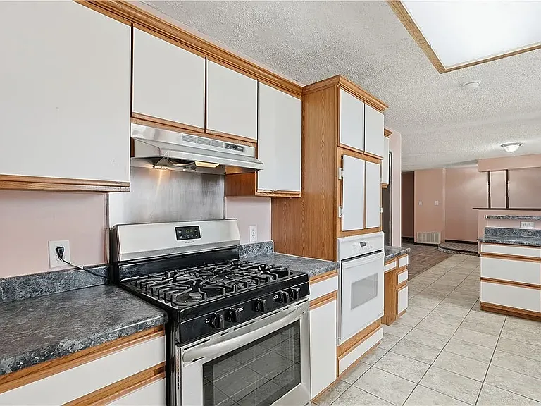 1321 Quail Ln — Photo 8