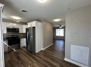 1506 Batts Blvd APT 8, Springfield, TN 37172