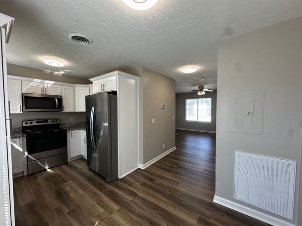 1506 Batts Blvd APT 8