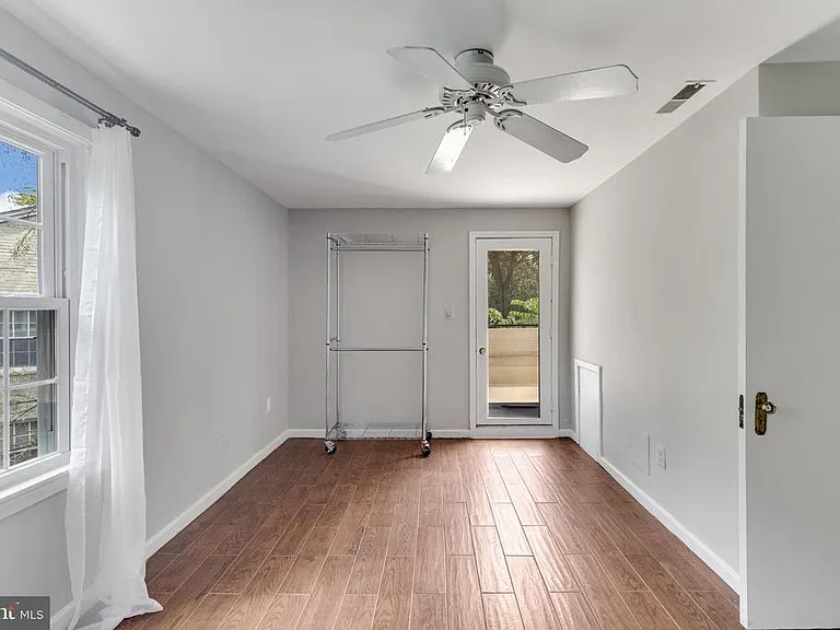 702 S Arlington Mill Dr #304 — Photo 14