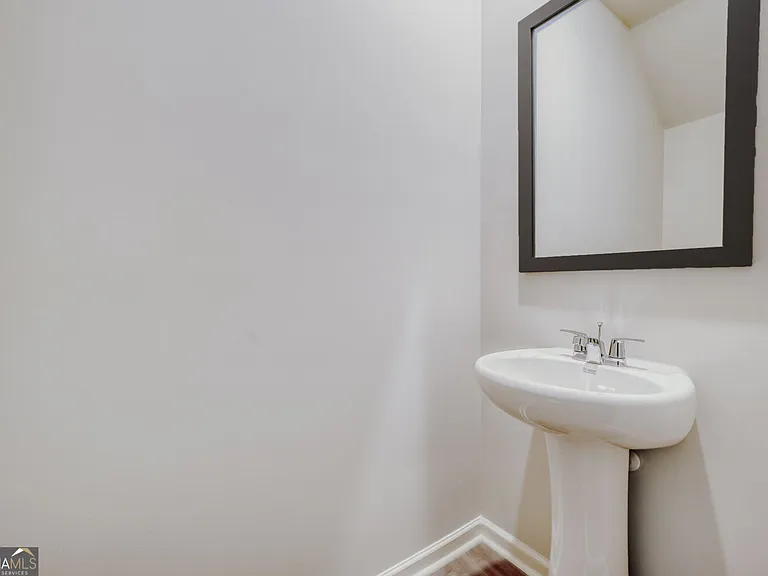 5980 Skylar Dr — Photo 7