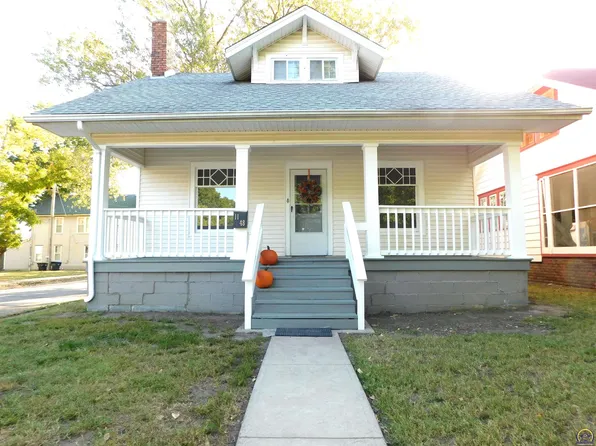 1148 SW College Ave, Topeka, KS 66604