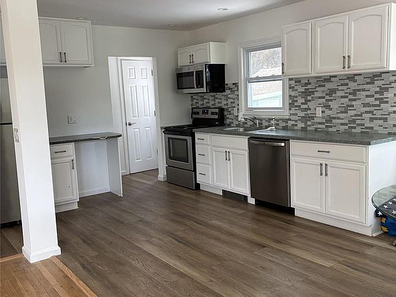 4th image of 50 Pine St