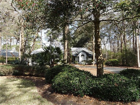 2nd image of 4 Bowline Bay Ct