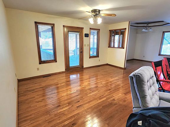 4th image of 1107 W Tracy Street