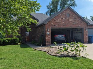 576 E Hayes St, Pea Ridge, AR 72751